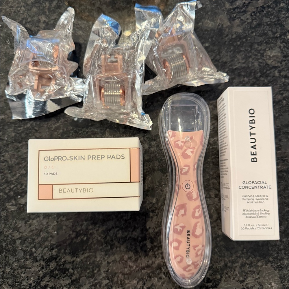 Beauty Bio Glopro Facial Microneedling Tool + extras